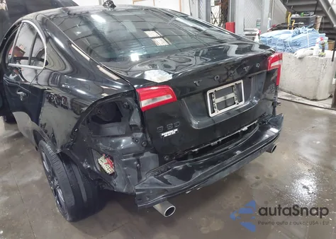 2011 Volvo S60 T6 from USA, damaged, VIN YV1902FHXB2006079